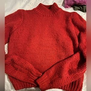 Red longsleeve sweater sheep’s wool